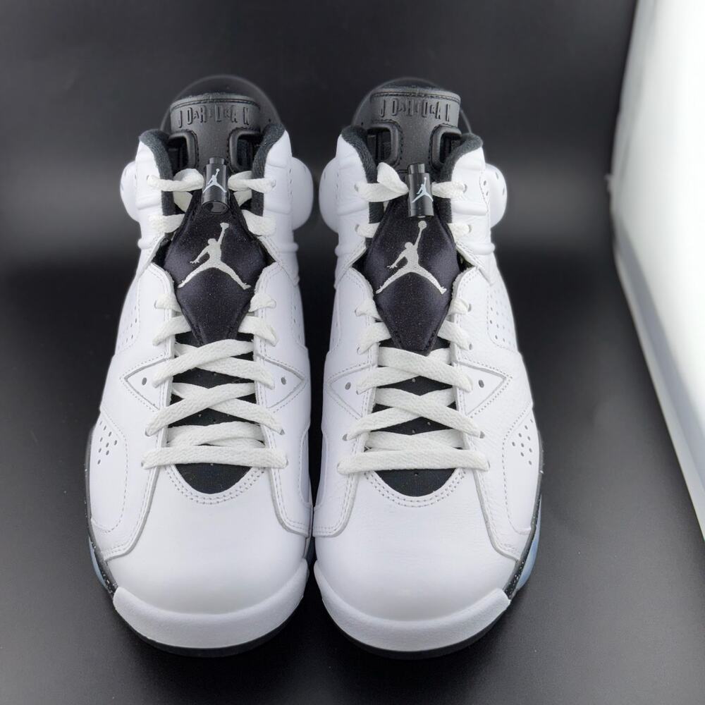 Jordan 6 Retro Reverse Oreo - Picture 4 of 5